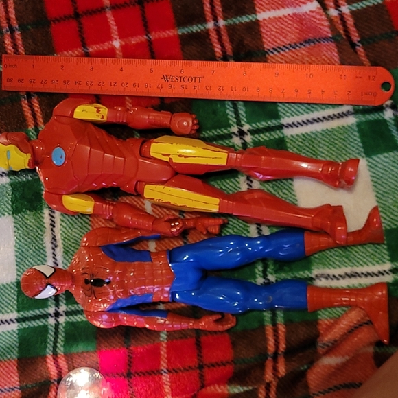 MARVEL- Spiderman and Ironman action figures - Picture 2 of 2